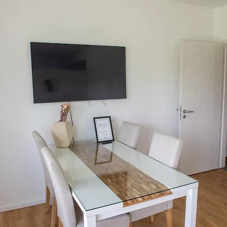 Potsdams Traumwohnung Mit 6 Schlafmoeglichkeiten Und Terrasse Extérieur photo