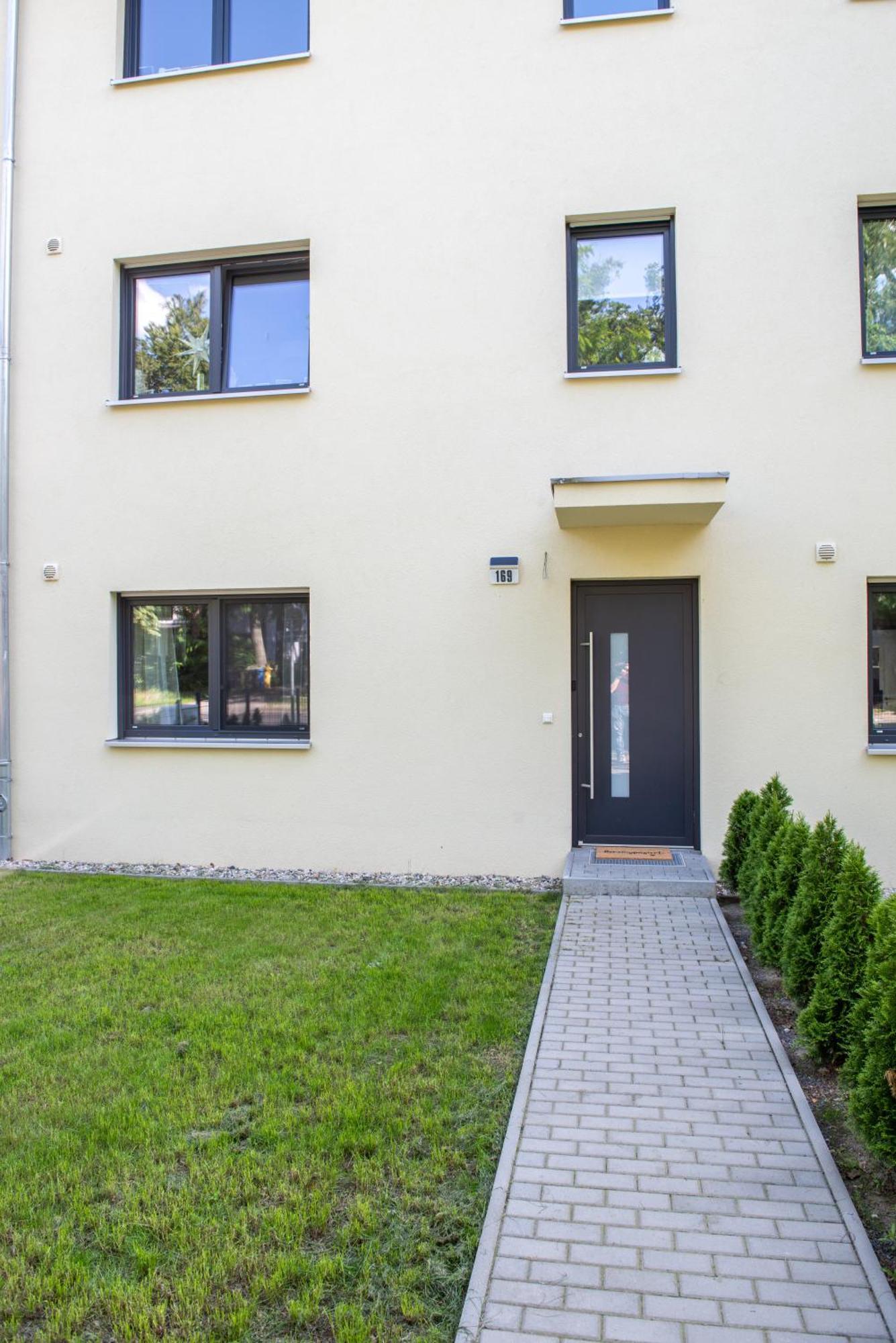 Potsdams Traumwohnung Mit 6 Schlafmoeglichkeiten Und Terrasse Appartement *